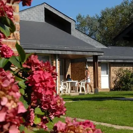 Les Roses 3p 5 A Part * Veules-les-Roses